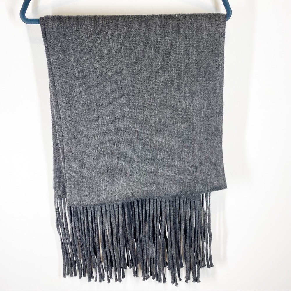 Lucky Brand Gray Fringe Scarf - Picture 4 of 5
